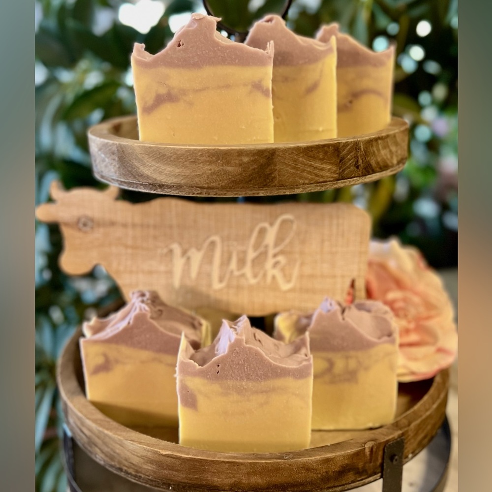 Sold Out! 😊Lavender Vanilla Raw Cows Milk Soap. 🧼 🐄